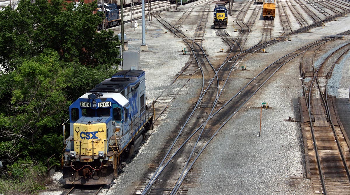 CSX Layoffs Hit Chicago Switching Yard Amid National CostCutting Moves
