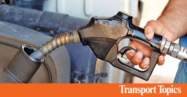 U.S. diesel fuel retail price per month 2023