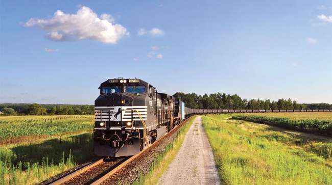 Norfolk Southern train