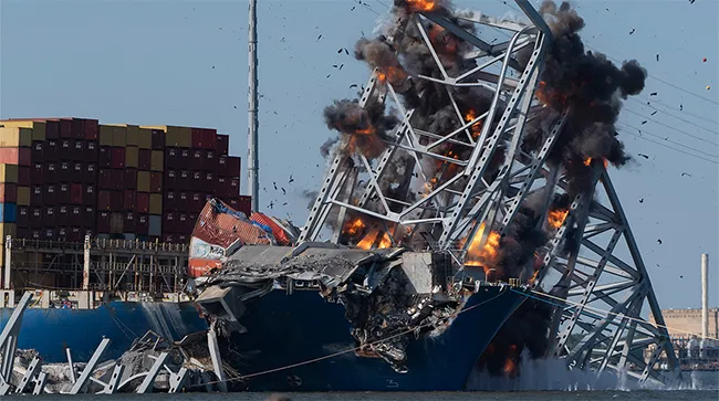 Baltimore bridge cleanup