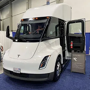 Tesla Semi tractor