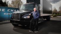 Daimler Unveils High-Efficiency SuperTruck II