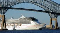 cruise ship Key Bridge
